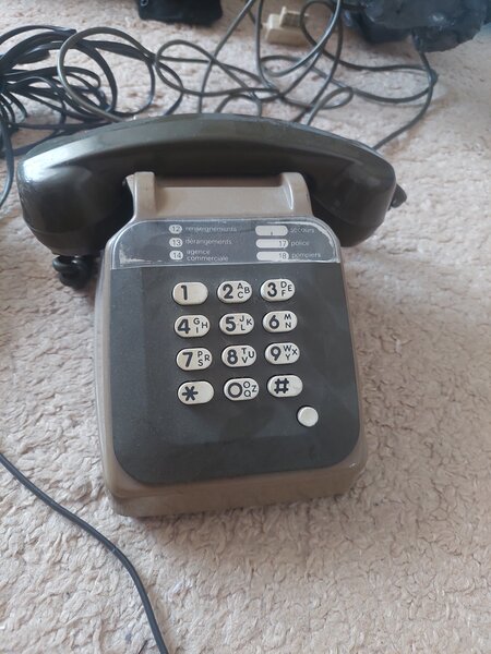 Telefon fix cu fir, model vintage cu disc, rotita sau butoane