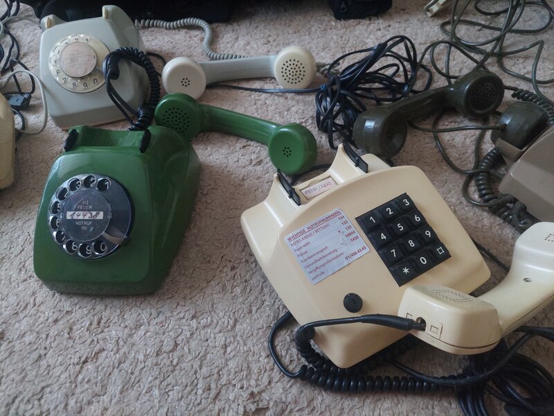 Telefon fix cu fir, model vintage cu disc, rotita sau butoane