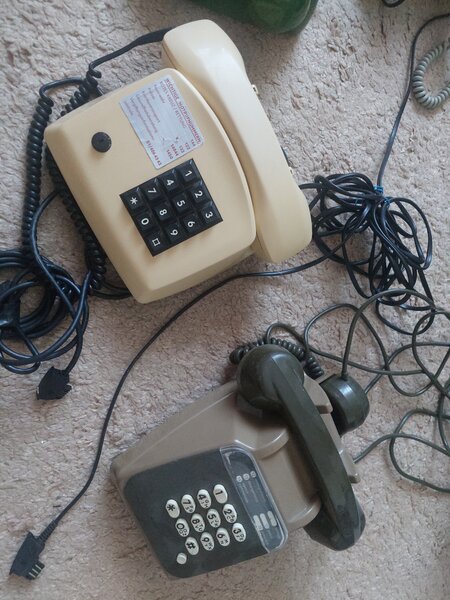 Telefon fix cu fir, model vintage cu disc, rotita sau butoane